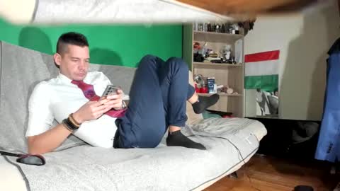 Snapshot of telepaticman chatting on 11-26-25, 01:01 Virg Lszl online show from 11-26-25, 01:01