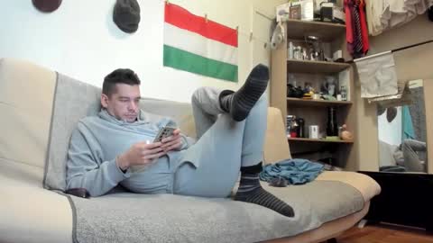 Snapshot of telepaticman chatting on 12-18-25, 07:14 Virg Lszl online show from 12-18-25, 07:14