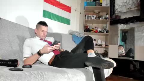 Snapshot of telepaticman chatting on 01-15-26, 03:38 Virg Lszl online show from 01-15-26, 03:38