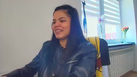 Snapshot of tell_me_goddess chatting on 04-24-26, 07:33 Amazing SALOME online show from 04-24-26, 07:33