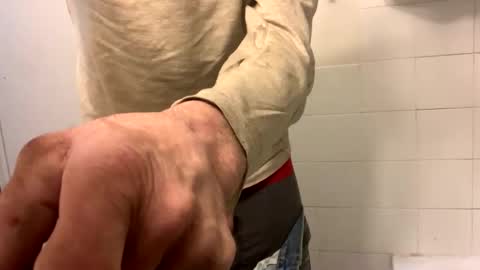 Snapshot of tellias1 chatting on 01-20-25, 10:40 tellias online show from 01-20-25, 10:40