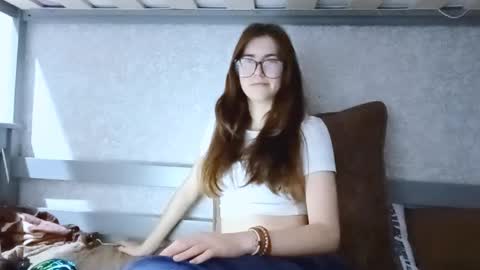 Alice online show from 11-04-25, 05:06