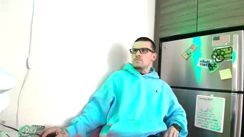 Snapshot of tempsnasty chatting on 02-14-26, 10:06 tempsnasty online show from 02-14-26, 10:06