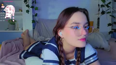 Snapshot of tempt_for_you chatting on 02-04-26, 09:20 Megan online show from 02-04-26, 09:20