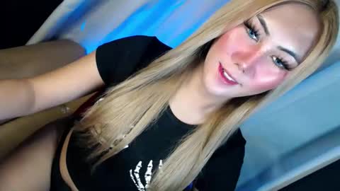 Im Dianna DONT FORGET TO FOLLOW ME   online show from 12-01-25, 06:40