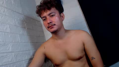 Snapshot of tempting_jon chatting on 02-11-26, 10:31 tempting_jon online show from 02-11-26, 10:31