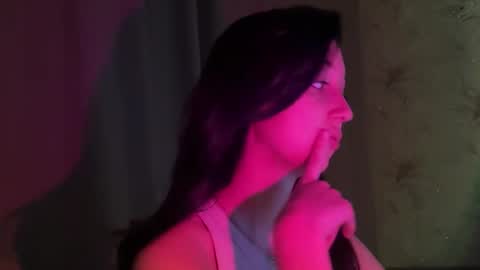 Snapshot of temptingvision chatting on 01-06-26, 02:32 temptingvision online show from 01-06-26, 02:32