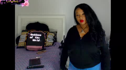 Snapshot of temptressbeauty24 chatting on 01-08-25, 05:37 Gaia online show from 01-08-25, 05:37