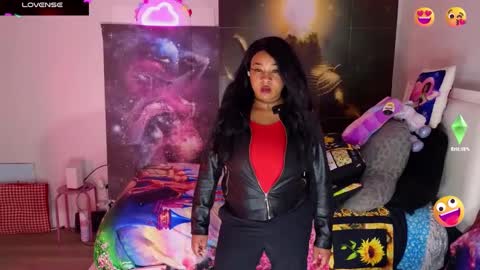 Snapshot of temptressbeauty24 chatting on 02-04-25, 02:07 Gaia online show from 02-04-25, 02:07