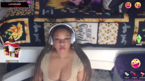 Snapshot of temptressbeauty24 chatting on 02-20-25, 02:07 Gaia online show from 02-20-25, 02:07