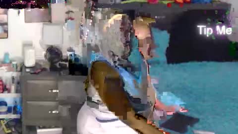 Snapshot of temptressbeauty24 chatting on 11-14-25, 05:28 Gaia online show from 11-14-25, 05:28