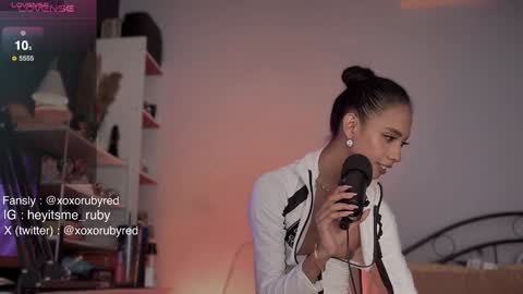 Snapshot of temptressxruby chatting on 01-24-25, 02:19 TemptressxRuby online show from 01-24-25, 02:19