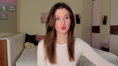 Snapshot of tender_babyy chatting on 12-05-24, 02:33 Sexy girl Li online show from 12-05-24, 02:33