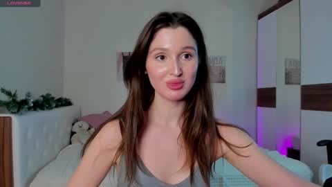 Snapshot of tender_babyy chatting on 01-28-25, 02:21 Sexy girl Li online show from 01-28-25, 02:21