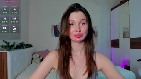 Snapshot of tender_babyy chatting on 01-28-25, 05:24 Sexy girl Li online show from 01-28-25, 05:24