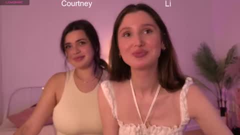 Snapshot of tender_babyy chatting on 10-13-25, 12:38 Sexy girl Li online show from 10-13-25, 12:38