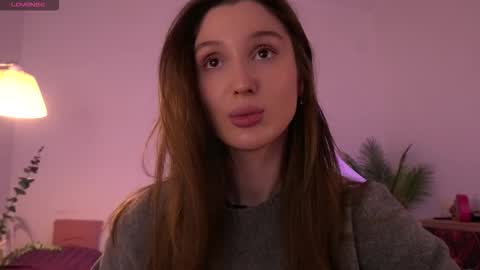 Snapshot of tenderbabyy chatting on 12-15-25, 10:30 Amina online show from 12-15-25, 10:30