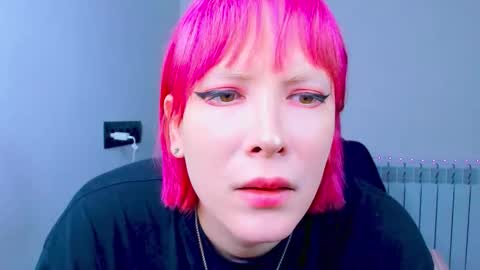 Kira online show from 10-07-25, 02:20