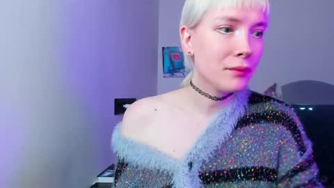 Kira online show from 05-20-26, 02:40