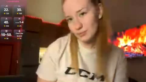 Hello My name is Ida I will be very glad to see you 3 online show from 04-08-26, 11:05