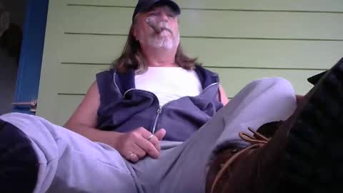Tennredneck online show from 10-26-25, 08:59