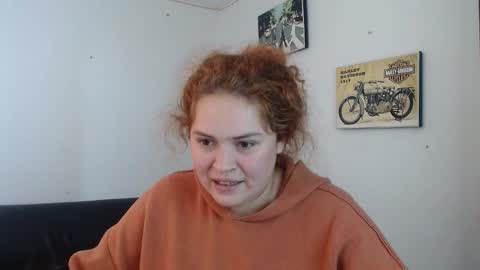 Snapshot of tenten___ chatting on 01-06-26, 06:44 Tenten online show from 01-06-26, 06:44