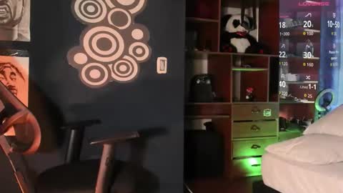 Teo online show from 12-17-25, 08:48