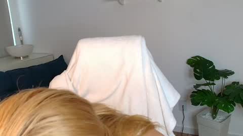 Snapshot of teodora_alamo chatting on 05-19-26, 12:11 Teodora Alamo online show from 05-19-26, 12:11