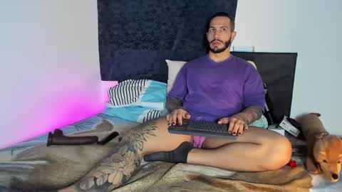 Teo Ferrer online show from 11-03-25, 08:10