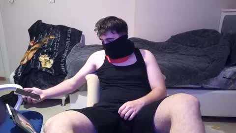 Snapshot of teowoody chatting on 05-12-26, 08:50 Teo online show from 05-12-26, 08:50
