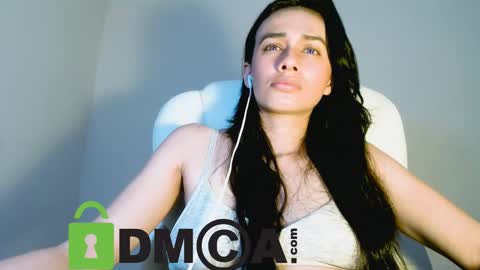 Lisa online show from 02-14-25, 01:13