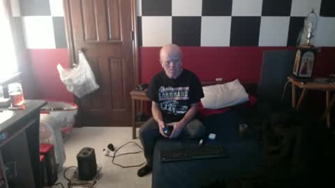 Snapshot of terdy2366 chatting on 12-24-24, 05:13 terdy2366 online show from 12-24-24, 05:13