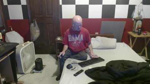 Snapshot of terdy2366 chatting on 02-24-25, 03:33 terdy2366 online show from 02-24-25, 03:33