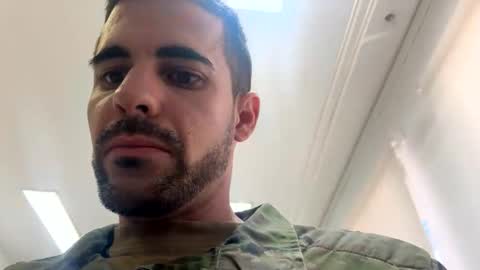Snapshot of tereee12 chatting on 05-20-26, 03:51 Luis online show from 05-20-26, 03:51