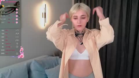 Snapshot of teresa_crawford chatting on 12-20-25, 02:46 Maria online show from 12-20-25, 02:46