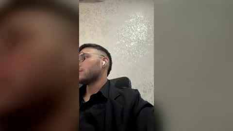 Andres long online show from 06-16-26, 08:11