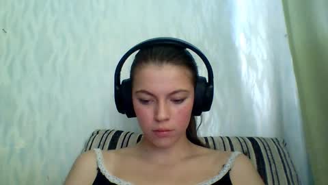 Anny Simpson online show from 09-13-25, 05:18