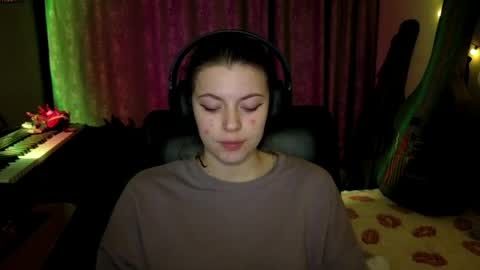 Anny Simpson online show from 04-10-26, 09:41