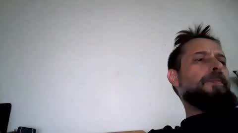 Snapshot of terre28 chatting on 03-11-25, 04:18 terre28 online show from 03-11-25, 04:18