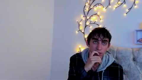 Snapshot of terrygrace chatting on 11-16-25, 07:41 terrygrace online show from 11-16-25, 07:41