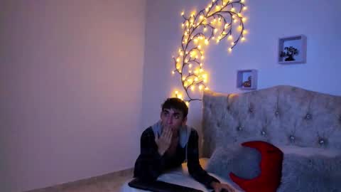 Snapshot of terrygrace chatting on 11-17-25, 07:30 terrygrace online show from 11-17-25, 07:30