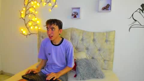 Snapshot of terrygrace chatting on 11-20-25, 07:46 terrygrace online show from 11-20-25, 07:46