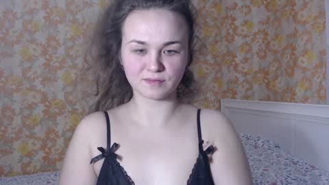 Snapshot of tessa__wayne chatting on 01-08-25, 04:54 Tessa online show from 01-08-25, 04:54