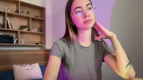 Snapshot of tessa_calmness chatting on 04-23-26, 02:35 tessa_calmness online show from 04-23-26, 02:35
