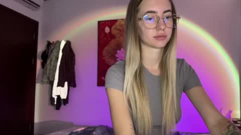 Snapshot of tessa_calmness chatting on 05-27-26, 02:52 tessa_calmness online show from 05-27-26, 02:52
