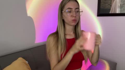 Snapshot of tessa_calmness chatting on 06-03-26, 03:20 tessa_calmness online show from 06-03-26, 03:20