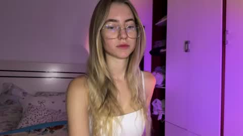 Snapshot of tessa_calmness chatting on 07-20-26, 04:27 tessa_calmness online show from 07-20-26, 04:27