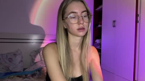 Snapshot of tessa_calmness chatting on 07-21-26, 02:47 tessa_calmness online show from 07-21-26, 02:47