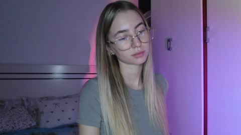 Snapshot of tessa_calmness chatting on 08-02-26, 02:48 tessa_calmness online show from 08-02-26, 02:48
