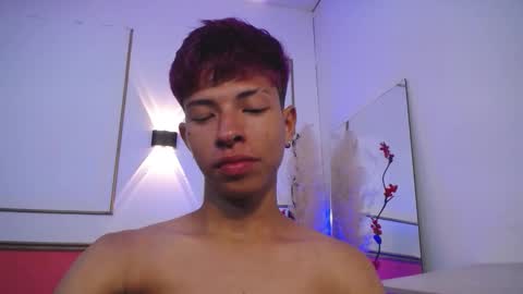 tessachains online show from 10-23-25, 02:33